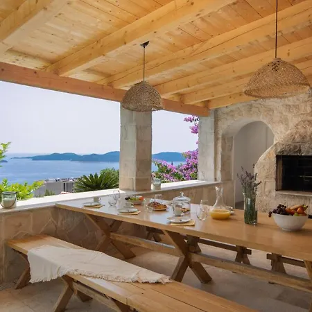 Schola Villa Brsečine